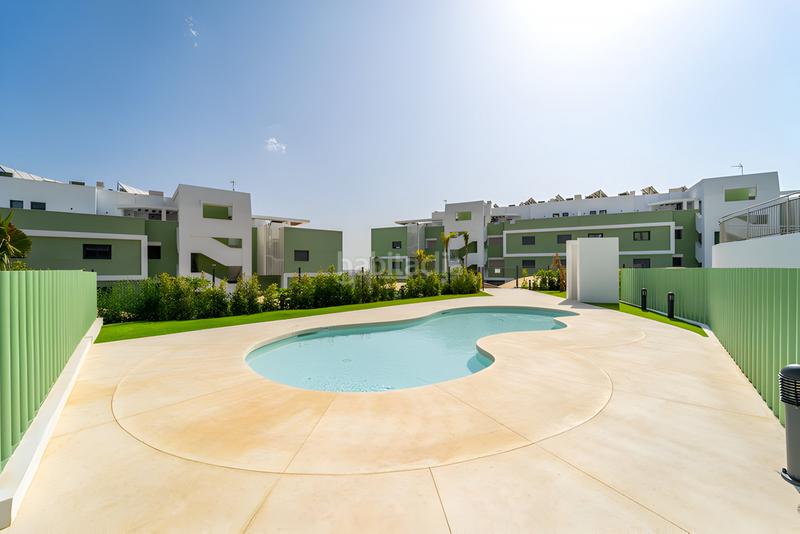 Foto c7bde8c3-ec5d-4297-a701-229dd96715d8. Apartament amb calefacció aparcament piscina a El Faro de Calaburra - Chaparral Mijas