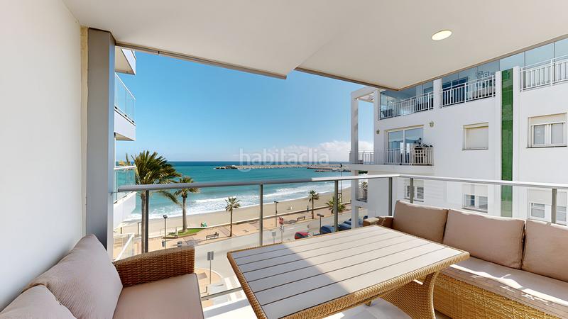Foto af6b1d5e-48db-4d89-a93f-8a72e8e3f3b1. Apartamento  en planta media en venta en Fuengirola