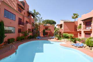 Planta baixa a Elviria. Apartamento en planta baja en venta en elviria