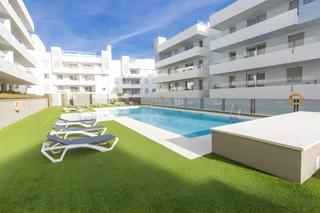 Appartement à San Pedro de Alcántara Pueblo. Apartamento en planta media en venta en san pedro de alcántara