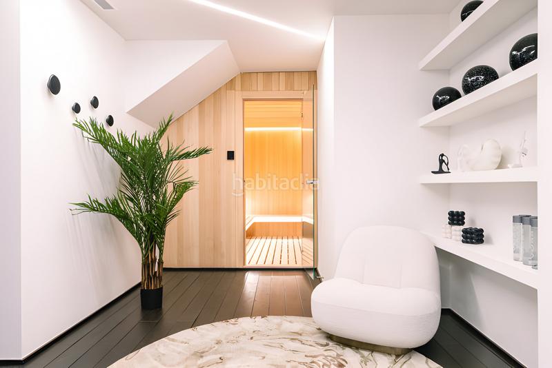 Foto 40c880ba-30c0-4edc-8b52-bf3f85e7aa99. Casa amb aparcament piscina a El Madroñal Benahavís