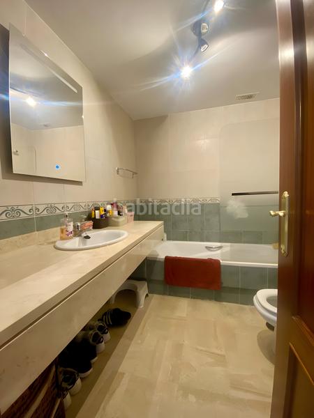 Foto b707fdab-6bc4-479e-9304-aeefa7e3044c. Dúplex amb aparcament piscina a La Duquesa Manilva