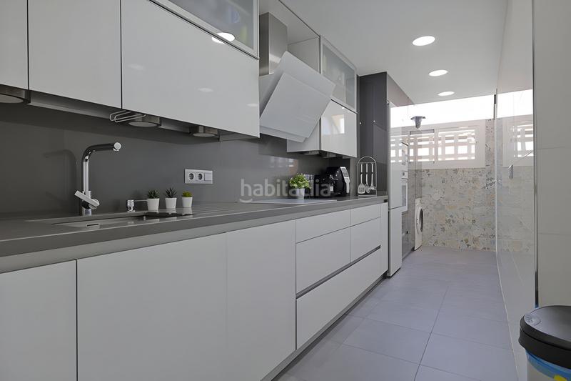 Foto 131227eb-a8a2-4dc8-a82c-a0f679413ba9. Planta baixa amb aparcament piscina a Zona Centro Comercial Torrequebrada Benalmádena