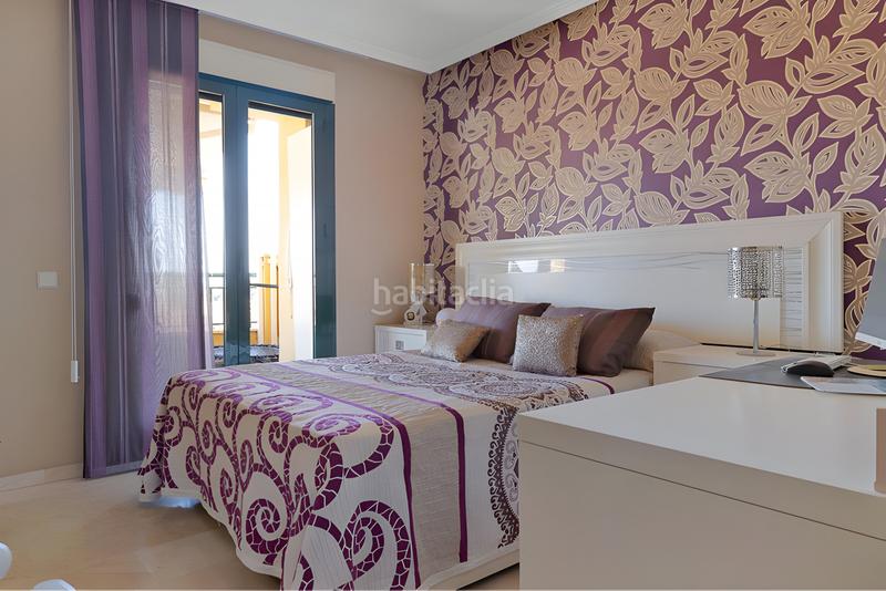 Foto 25feb0e3-28fe-40e2-9115-c317ad7df653. Planta baixa amb aparcament piscina a Zona Centro Comercial Torrequebrada Benalmádena