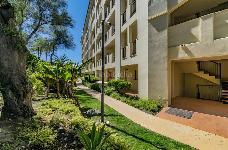 Foto 38b91568-5d74-438d-89b3-1cae67da074d. Apartamento  en planta media en venta en Guadalmina Alta en Marbella