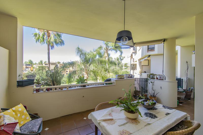 Foto 5a57fccd-54e3-4fdc-87b1-e3900a380d15. Apartamento  en planta media en venta en Guadalmina Alta en Marbella