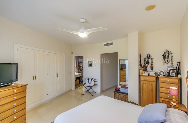 Foto 8ccaa88a-00da-412e-a08b-97dedfb2c387. Apartamento  en planta media en venta en Guadalmina Alta en Marbella
