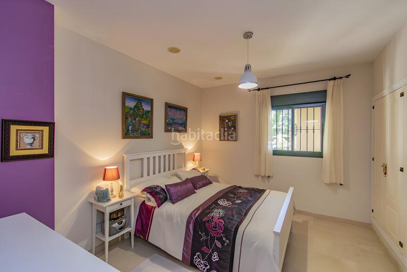 Foto d554517f-85b5-4ca7-9d1a-bfe0fba4f43e. Apartamento  en planta media en venta en Guadalmina Alta en Marbella