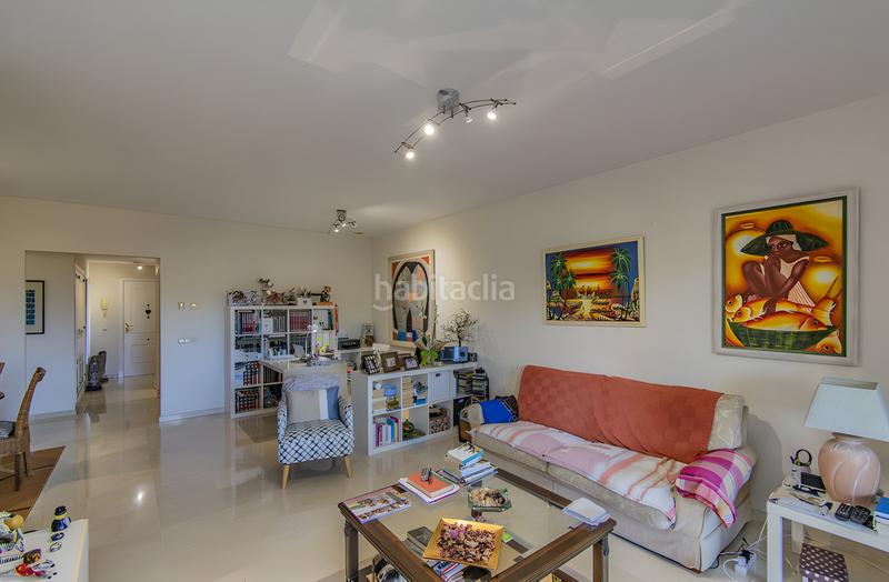 Foto f188df42-d82f-4b1a-bb40-bb438df2ab92. Apartamento  en planta media en venta en Guadalmina Alta en Marbella