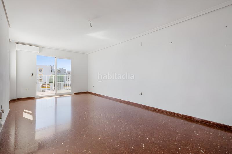 Foto 9e8207e9-3acd-4872-a000-9851a7d302d7. Apartamento  en última planta en venta en Torremolinos