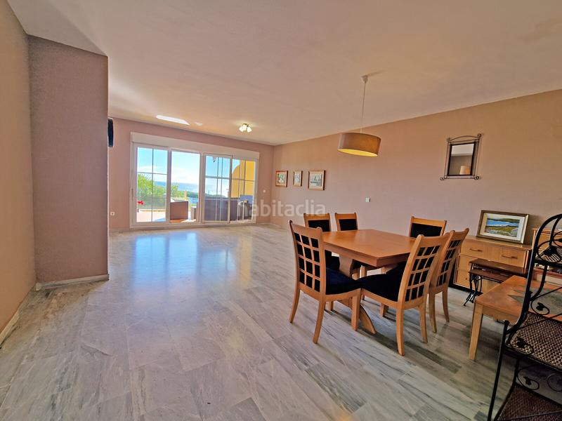 Foto 3c71f15f-d8b5-4304-bb3f-f110dec9538c. Planta baixa amb aparcament piscina a Cabopino - Artola Marbella