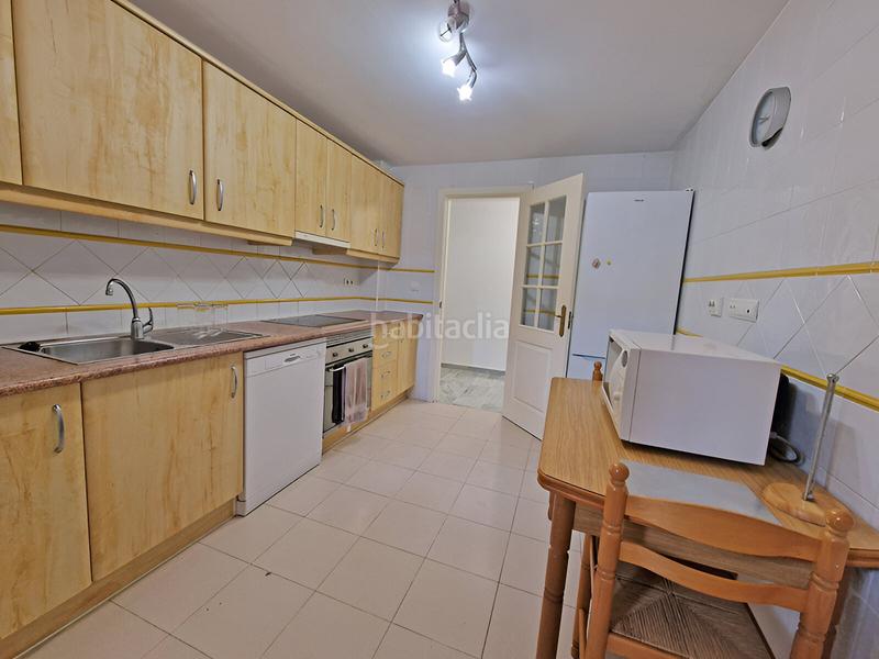 Foto 9fcd4aa5-2004-4c56-ae81-e192fe6000ed. Planta baixa amb aparcament piscina a Cabopino - Artola Marbella