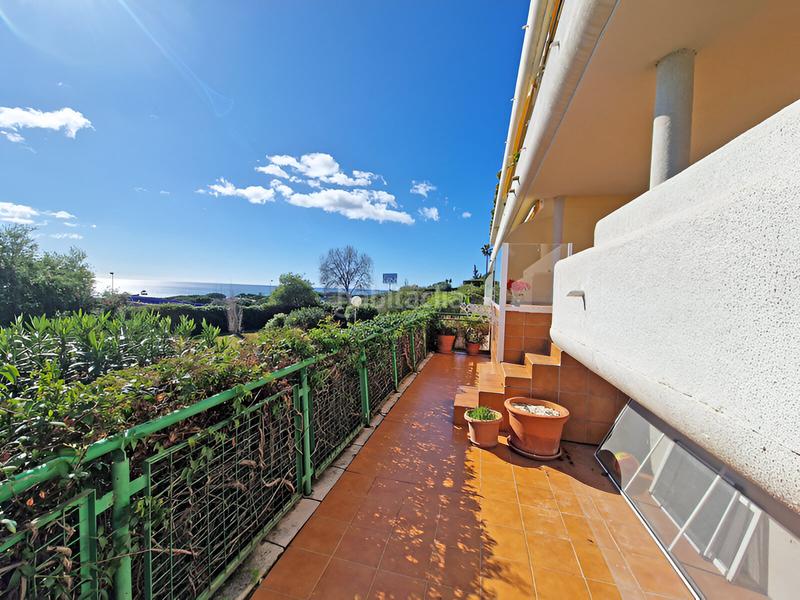 Foto a6f020e3-09a5-4ee9-85ea-1f64d0a911cc. Planta baixa amb aparcament piscina a Cabopino - Artola Marbella