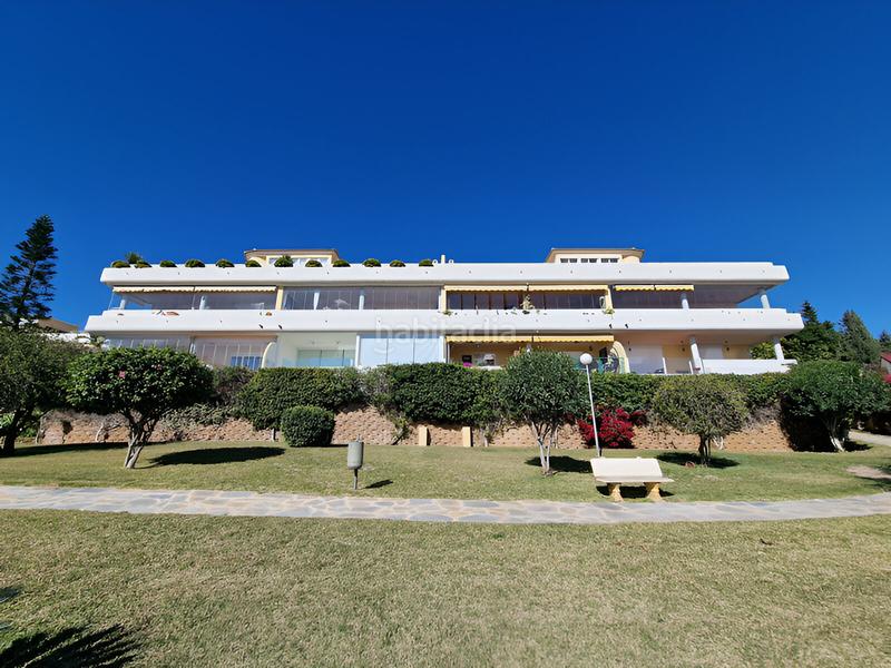 Foto aa483122-d83d-42ab-b902-f74b4b6caf9d. Planta baixa amb aparcament piscina a Cabopino - Artola Marbella