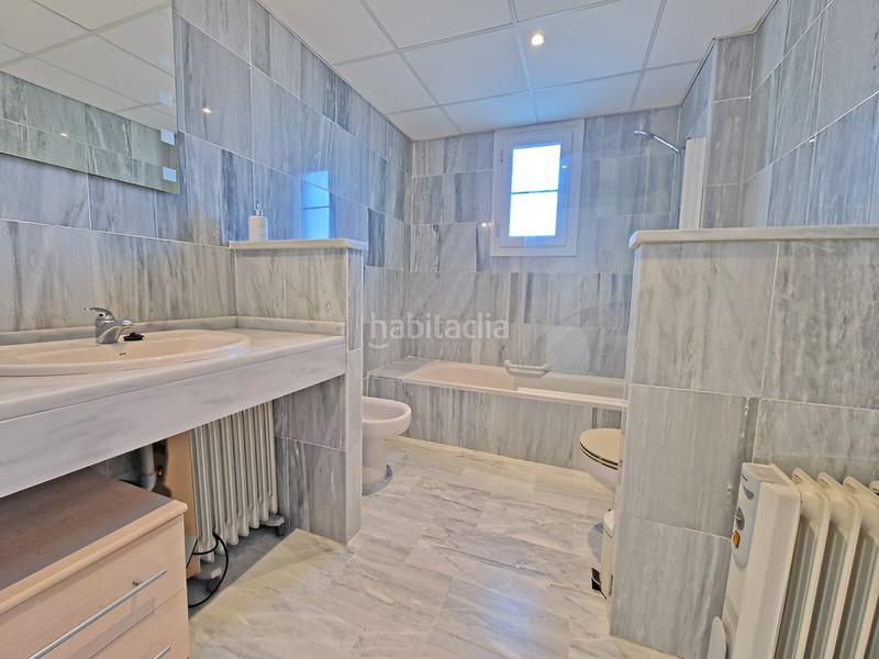 Foto f65cdcf4-60ec-4214-b958-965576b3b514. Planta baixa amb aparcament piscina a Cabopino - Artola Marbella