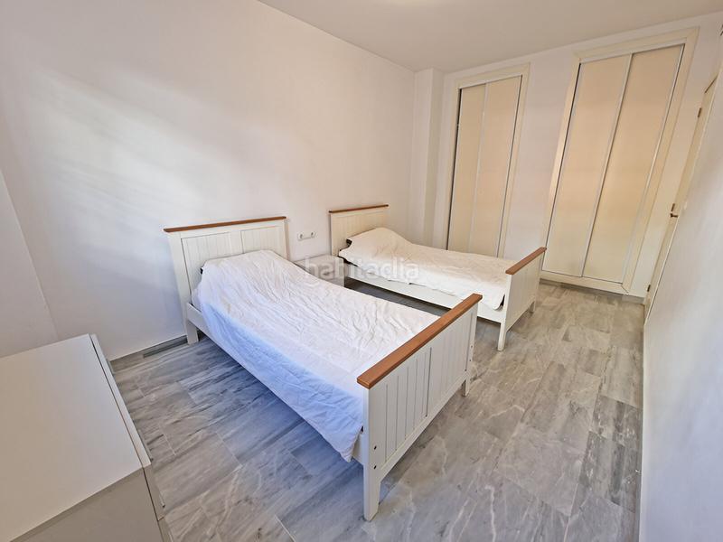 Foto f8b590c4-e76c-4680-a541-2803ec1fae4f. Planta baixa amb aparcament piscina a Cabopino - Artola Marbella