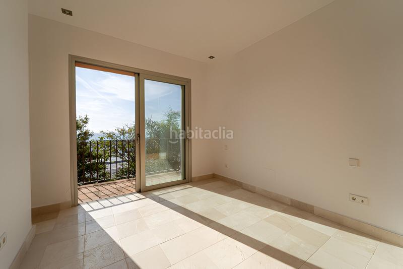Foto d11e2f3f-58eb-41b4-8279-adf7d6c39eda. Casa adosada adosado en venta en Riviera del Sol en Mijas