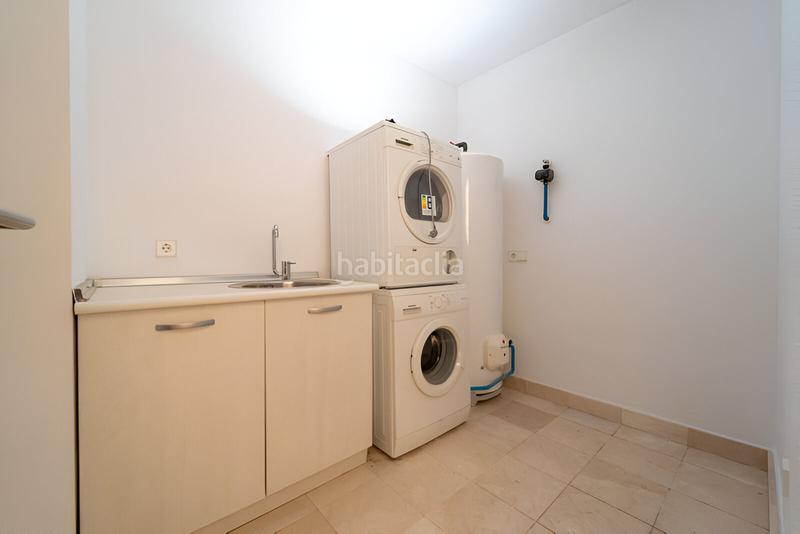 Foto dd0fdaee-ae1d-4370-9ea4-09e1e627c322. Casa adosada adosado en venta en Riviera del Sol en Mijas