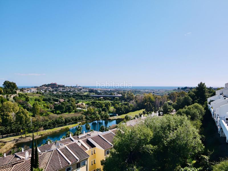 Foto 5d6c5de5-1003-4dd6-858f-fa808765d4d8. Apartamento  en planta media en venta en Benahavís