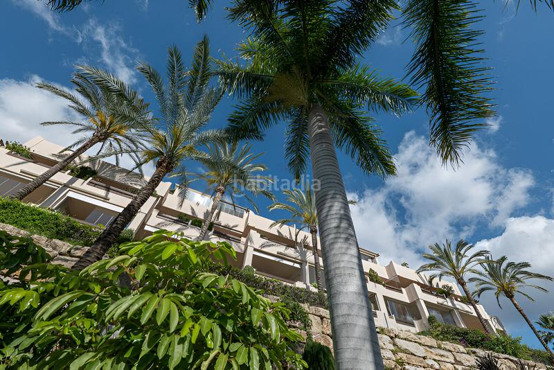 Foto 00eaad15-565c-4bcc-a249-e8ad745e977f. Apartamento  en planta media en venta en el paraíso en Estepona