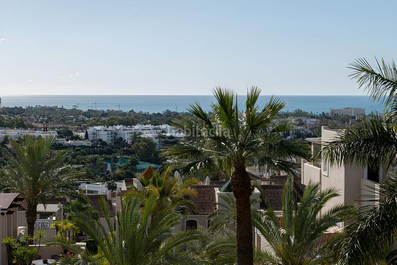 Foto 2c859ccd-eca9-4a0b-875c-3c262f04f4b9. Apartamento  en planta media en venta en el paraíso en Estepona