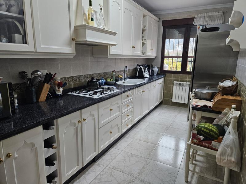 Foto e66182a2-ed36-44d3-aeed-d2f7ed6726ee. Casa amb xemeneia calefacció aparcament piscina a Rute