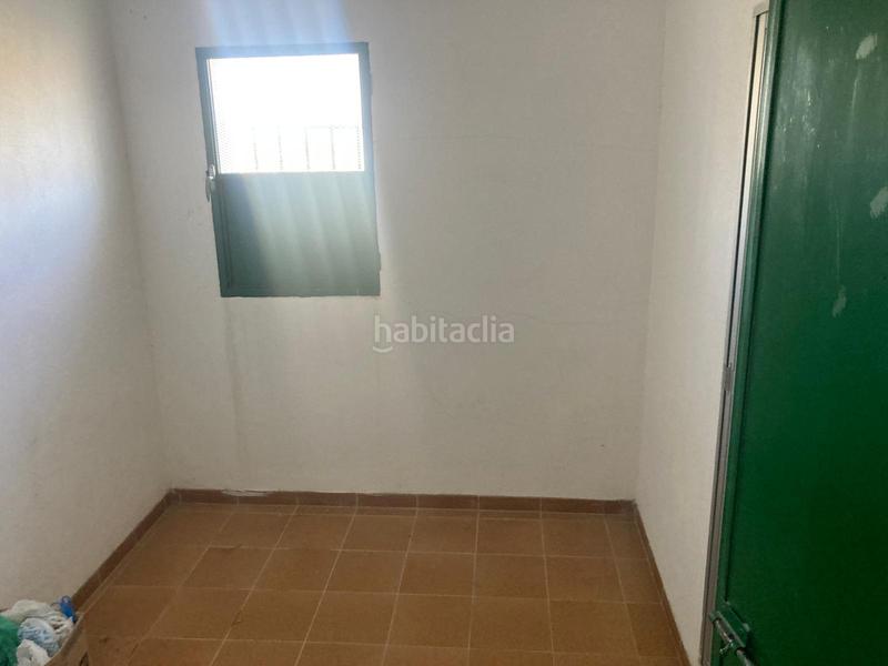 Foto c0a46b4b-88c5-4643-ba16-94613df81f4f. Finca rústica a Rute