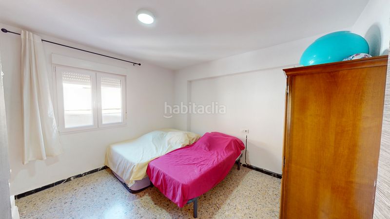 Foto 0f131380-c208-41fa-a129-92f42b3e15f3. Pis amb calefacció a Barrio Alto - San Félix Almería