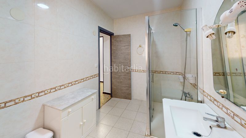 Foto f205be88-8580-466c-847f-8888e6f166c0. Pis amb calefacció a Barrio Alto - San Félix Almería