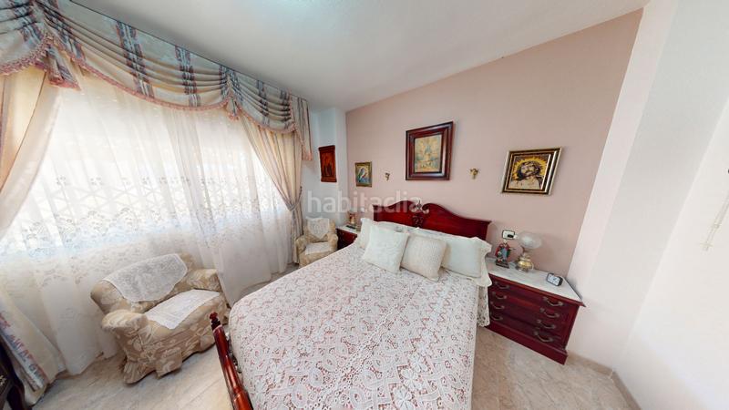 Foto 25d36239-b64c-4c3f-bd40-92e8673184d1. Casa adosada duplex en venta en c/ real del barrio alto en Almería