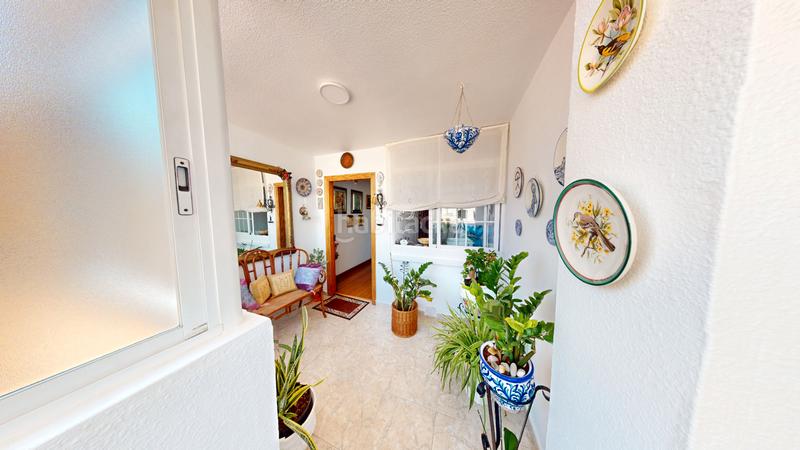 Foto a02fa584-f171-40b4-961b-da4e43ae5f23. Casa adosada duplex en venta en c/ real del barrio alto en Almería
