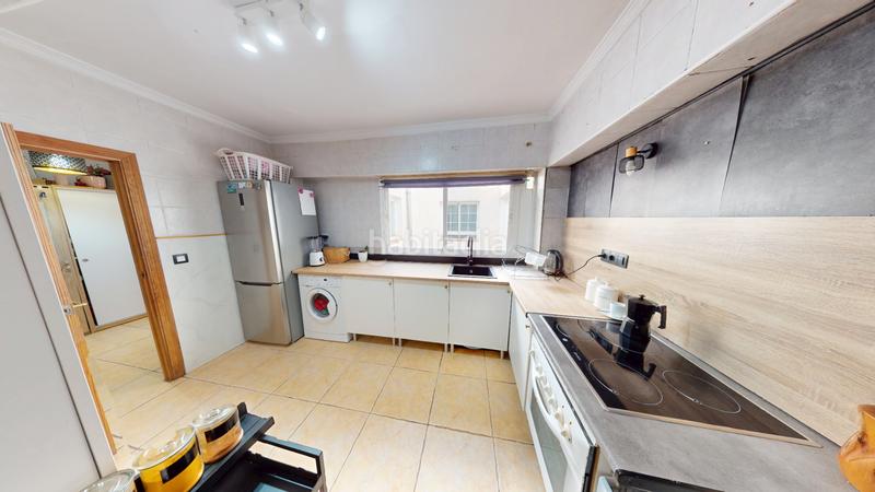 Foto b7315f5f-af4d-4d04-9984-845edd04b398. Appartamento con riscaldamento in Barrio Alto - San Félix Almería
