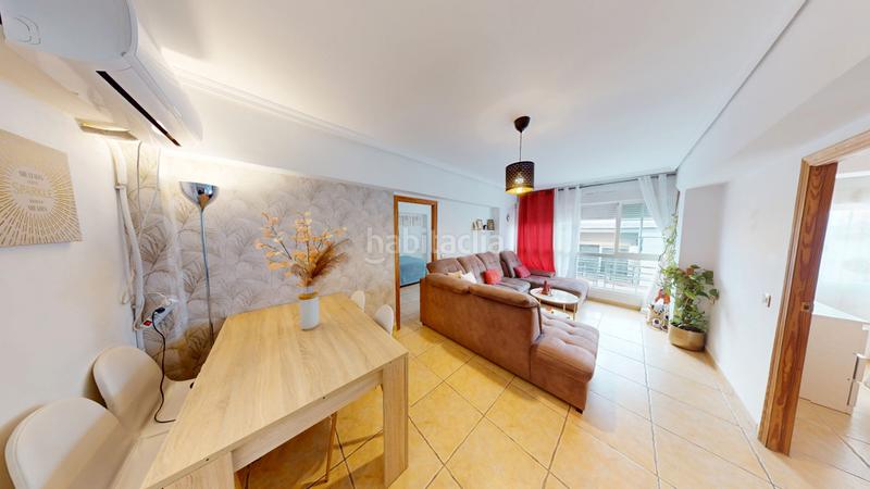 Foto c21bbb66-653d-461b-a395-cddf3e76b40a. Appartamento con riscaldamento in Barrio Alto - San Félix Almería