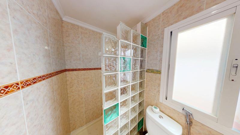 Foto ded73e9f-6baa-4c83-a585-f4cc68e2c2b7. Appartamento con riscaldamento in Barrio Alto - San Félix Almería