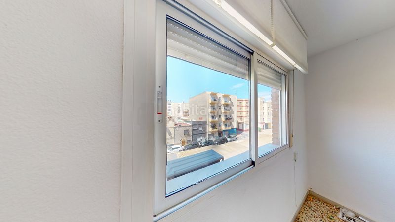 Foto fd1b36b5-83aa-4f8b-9934-2296d30c24f0. Piso en Los Ángeles - Cruz de Caravaca Almería