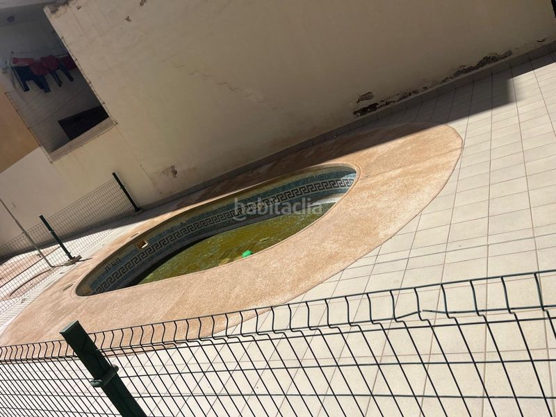 Foto f841f0e4-315b-45c3-b98d-e5f34ce5a6c2. Pis amb calefacció piscina a Roquetas pueblo Roquetas de Mar