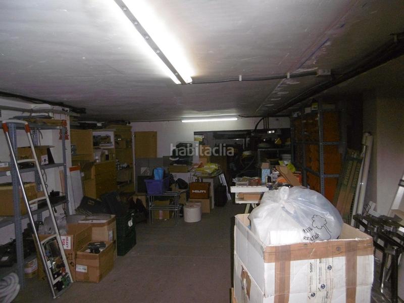 Foto ee7b42b3-e0d3-4783-a60a-ff6ff8aa3d27. Local comercial en n/a local comercial junto fc macia en Terrassa