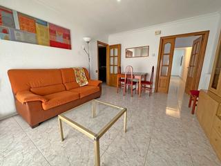 Flat  Carrer de colom. Piso próximo a vallparadís