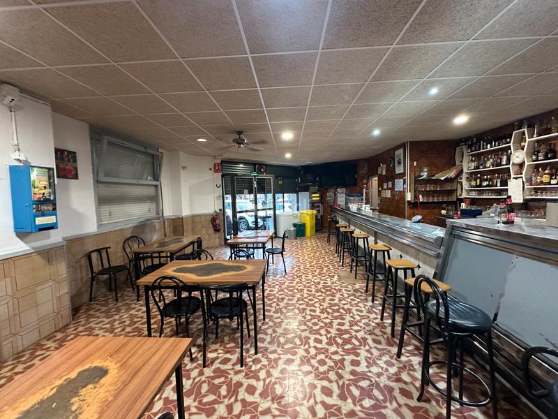 Foto 85cab8c3-2708-4ba7-b11d-fcf56efbaa75. Local comercial en carrer de girona 199 local comercial junto a rambla francesc macià en Terrassa