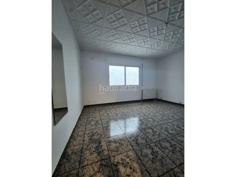 Foto 57b9ed2a-8257-4479-9714-ebf5d56bd6cb. Casa adossada amb aparcament a Roc Blanc Terrassa