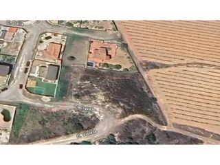 Fondo rustico in Calle carrer clavell 4. Terreno en venta en rodonyà