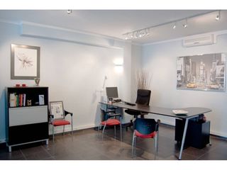 Local Comercial a Calle Monturiol