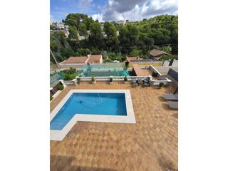 Chalet in Castellnou-Can Mir-Can Solà. Chalet independiente en venta en rubí, sant muçcastellnoucan mir