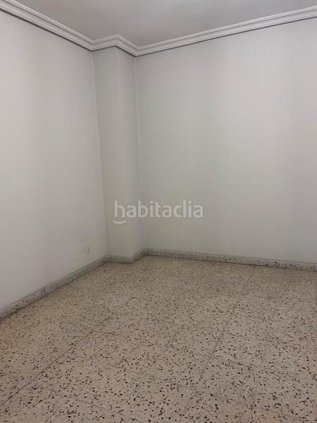 Foto e7ba6fb7-e510-4903-8f67-de422e7abb8c. Piso se vende piso en avenida de los comuneros en Salamanca