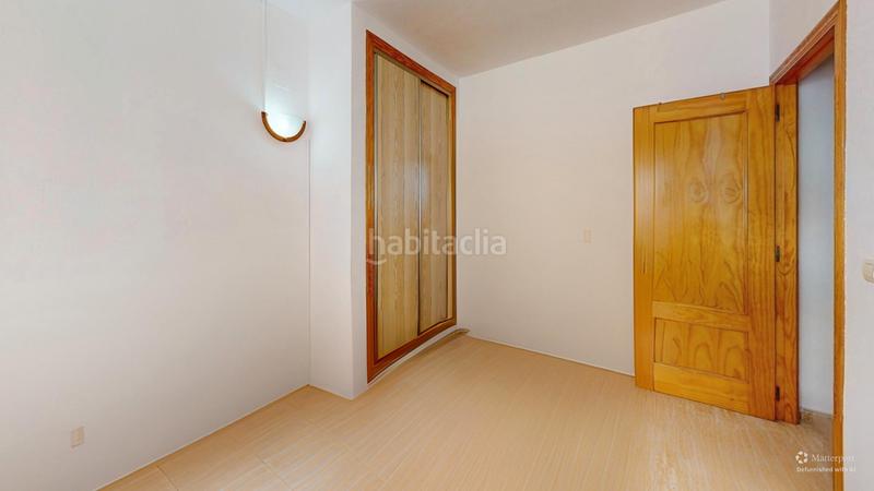 Foto 1e8bbf7a-da25-48ba-8fde-9080316cc4bc. Piso  en venta en calle san pascual en Antonio Machado Torrevieja