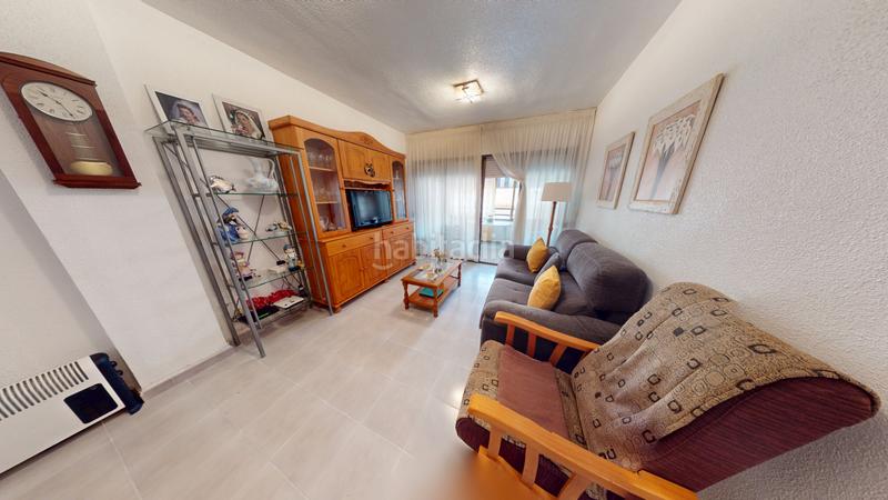 Foto fe7d34a0-e60b-4fd6-9253-c24ee4b99894. Pis a Las Piscinas Naturales Torrevieja