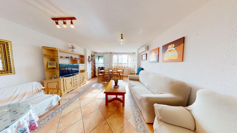 Foto 41c7c2c7-f606-42db-aff3-59b8feb32373. Attico con riscaldamento piscina in Playa de los Náufragos Torrevieja