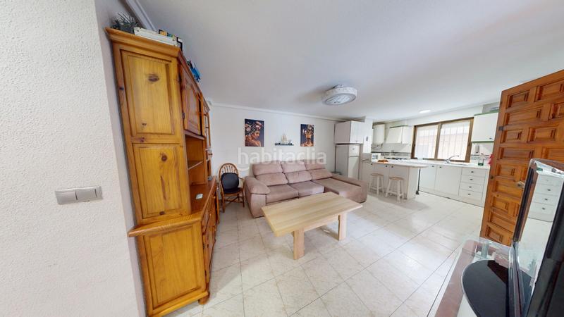 Foto 77c8e19b-dee2-4b08-9db6-8d4691f84a10. Piso ¡ piso a 200 metros del mar ! en Las Piscinas Naturales Torrevieja