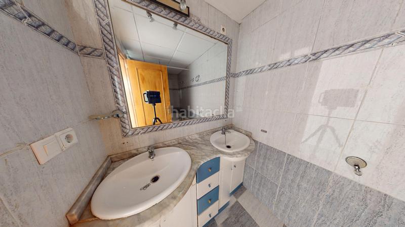 Foto 0851b90f-3c5e-4a86-a09d-3cefe137d73d. Casa aparellada amb xemeneia aparcament piscina a Orihuela