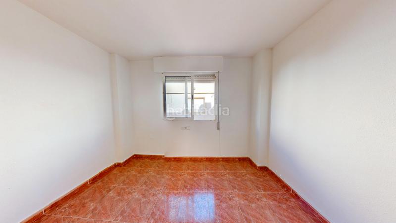 Foto 3d77a3f7-4b23-435d-9a46-73c23a52a5f3. Casa aparellada amb xemeneia aparcament piscina a Orihuela